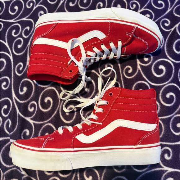 Vans Shoes - Red/White Platform Vans Women’s Sz 11